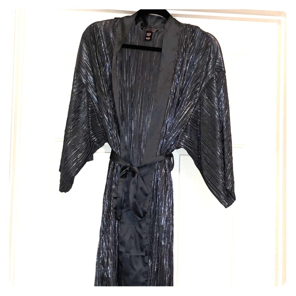VS kimono